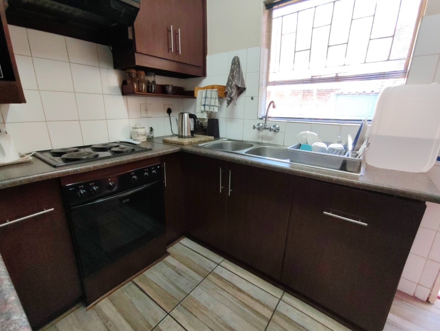 To Let 2 Bedroom Property for Rent in Langenhovenpark Free State